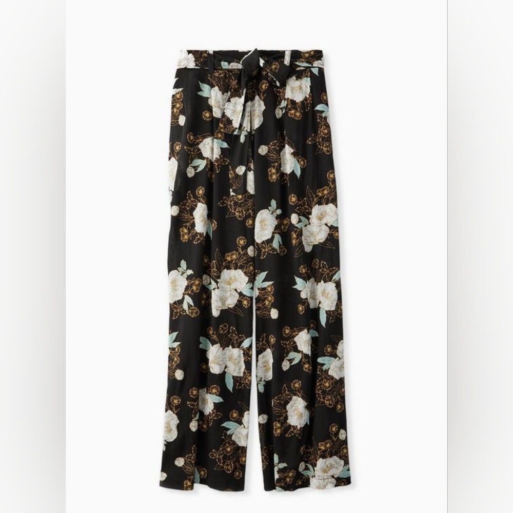 A4 Torrid Pull-On Wide Leg Gauze High-Rise Smocked Waistband Pant size 0 L 12
